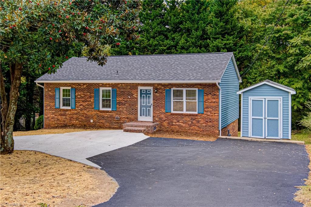 508 Heatherton Lane Rural Hall, NC 27045 - Photo 1 of 32