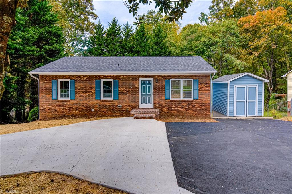 508 Heatherton Lane Rural Hall, NC 27045 - Photo 2 of 32