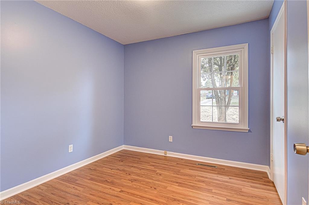 508 Heatherton Lane Rural Hall, NC 27045 - Photo 15 of 32