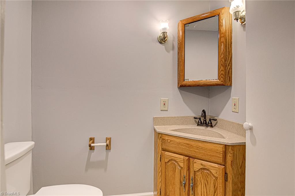 508 Heatherton Lane Rural Hall, NC 27045 - Photo 19 of 32