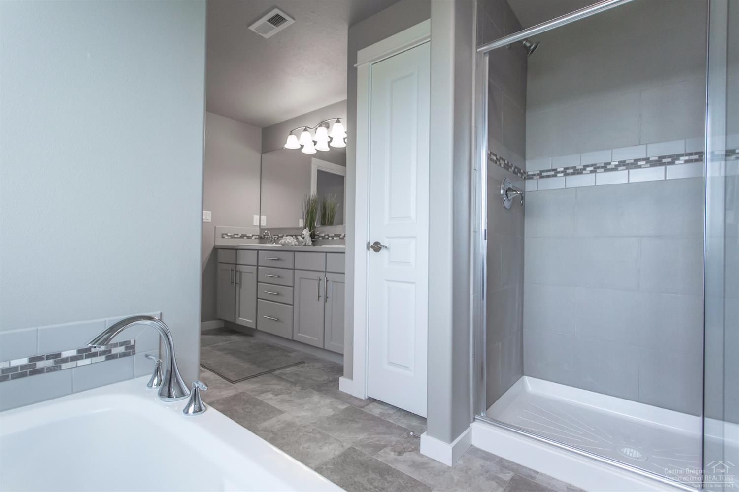 2305 Donegon Road Bend, OR 97701 - Photo 12 of 22 Additional Photo