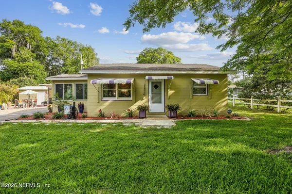 $299,999 | 110 Shaffer Avenue, Crescent City, FL 32112