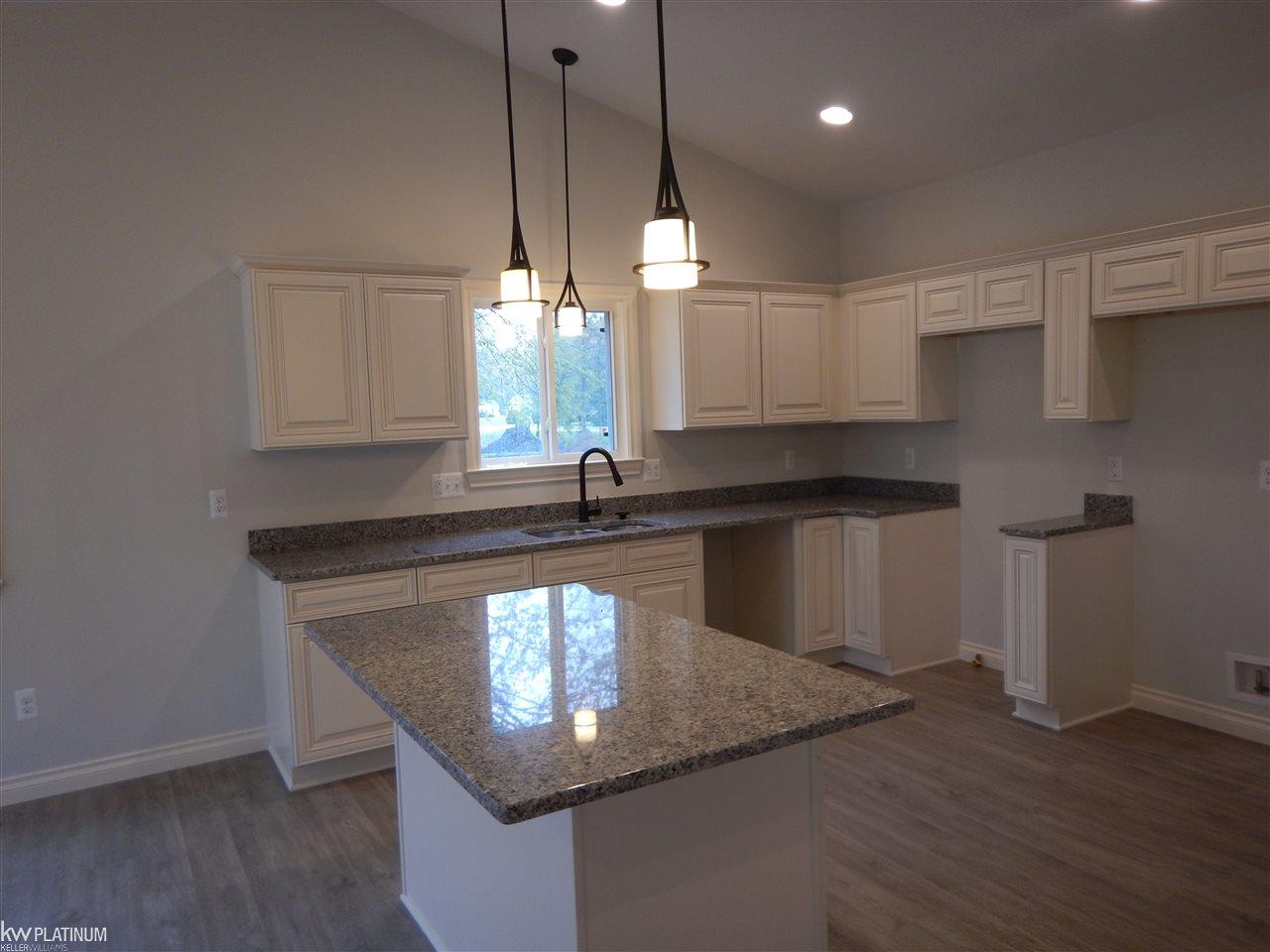 9336 Folkert Road Algonac, MI 48001 - Photo 5 of 14