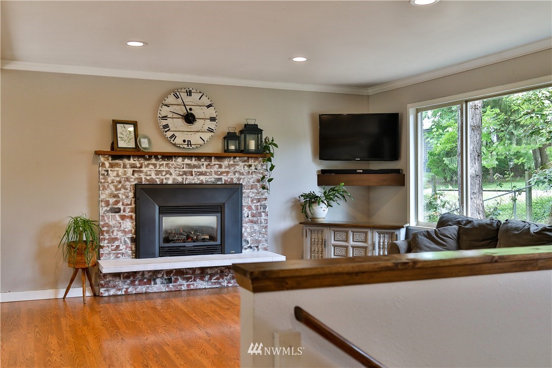 13521 182nd Avenue Southeast Renton, WA 98059 - Photo 2 of 24