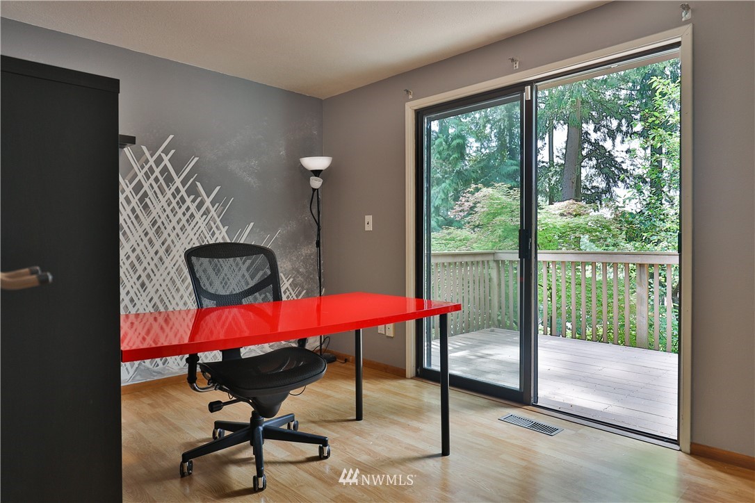13521 182nd Avenue Southeast Renton, WA 98059 - Photo 9 of 24