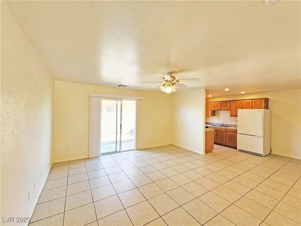 $1,185 | 910 Bourbon Street, Unit 4, Pahrump, NV 89048