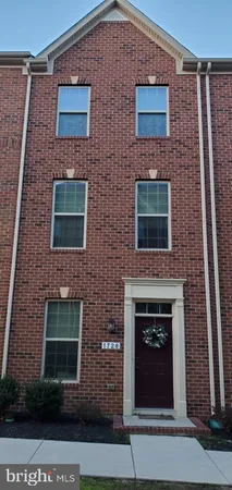 $2,800 | 1728 Lantern Mews, Baltimore, MD 21205
