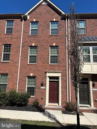 $2,800 | 1728 Lantern Mews, Baltimore, MD 21205