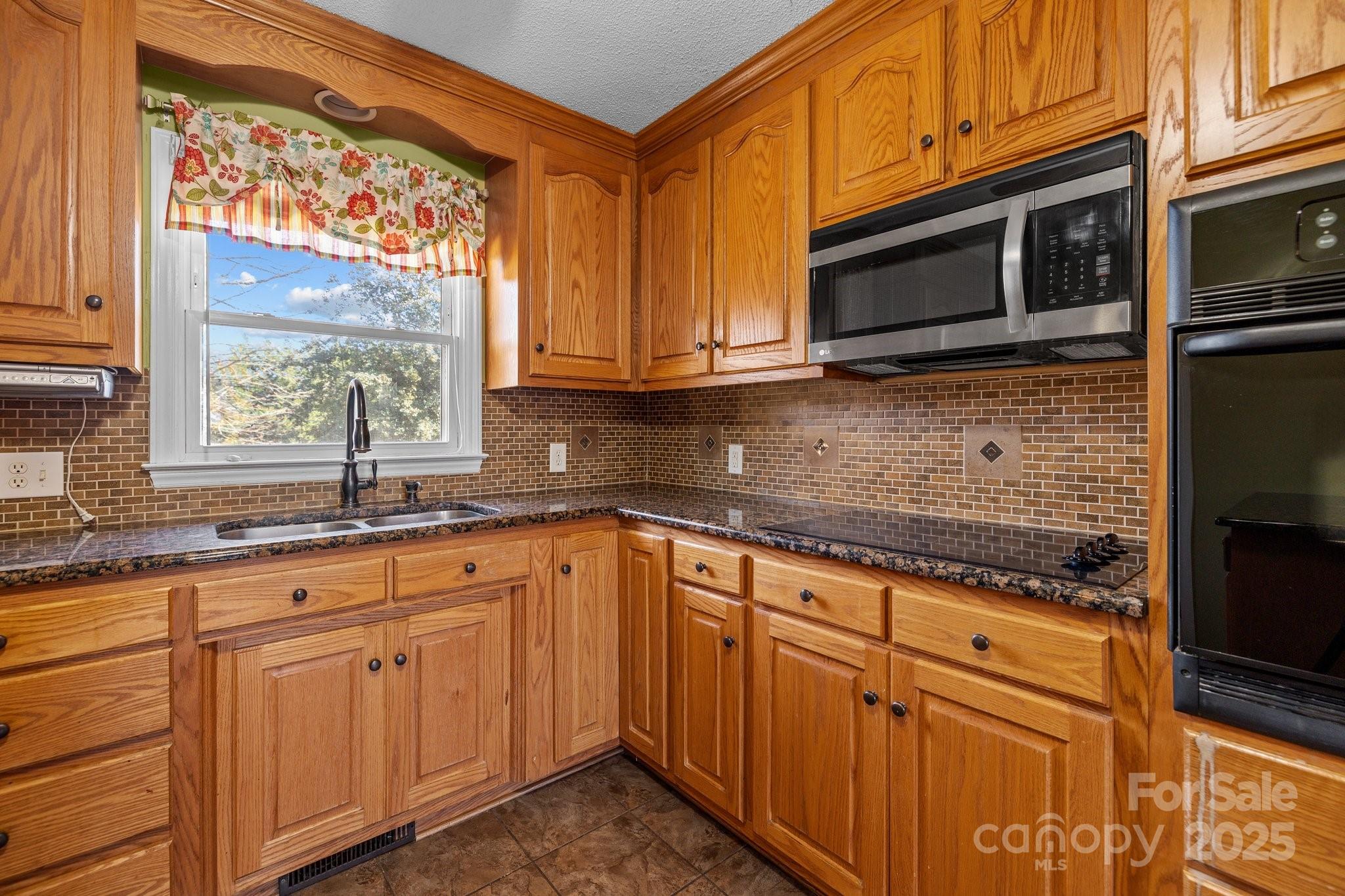 1714 Philadelphia Church Road Dallas, NC 28034 - Photo 7 of 36