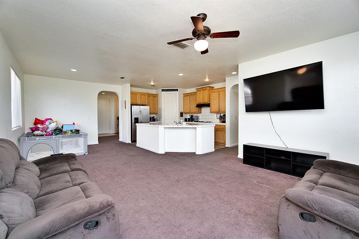 1022 San Ramon Avenue Madera, CA 93637 - Photo 11 of 27 Gallery Image 11