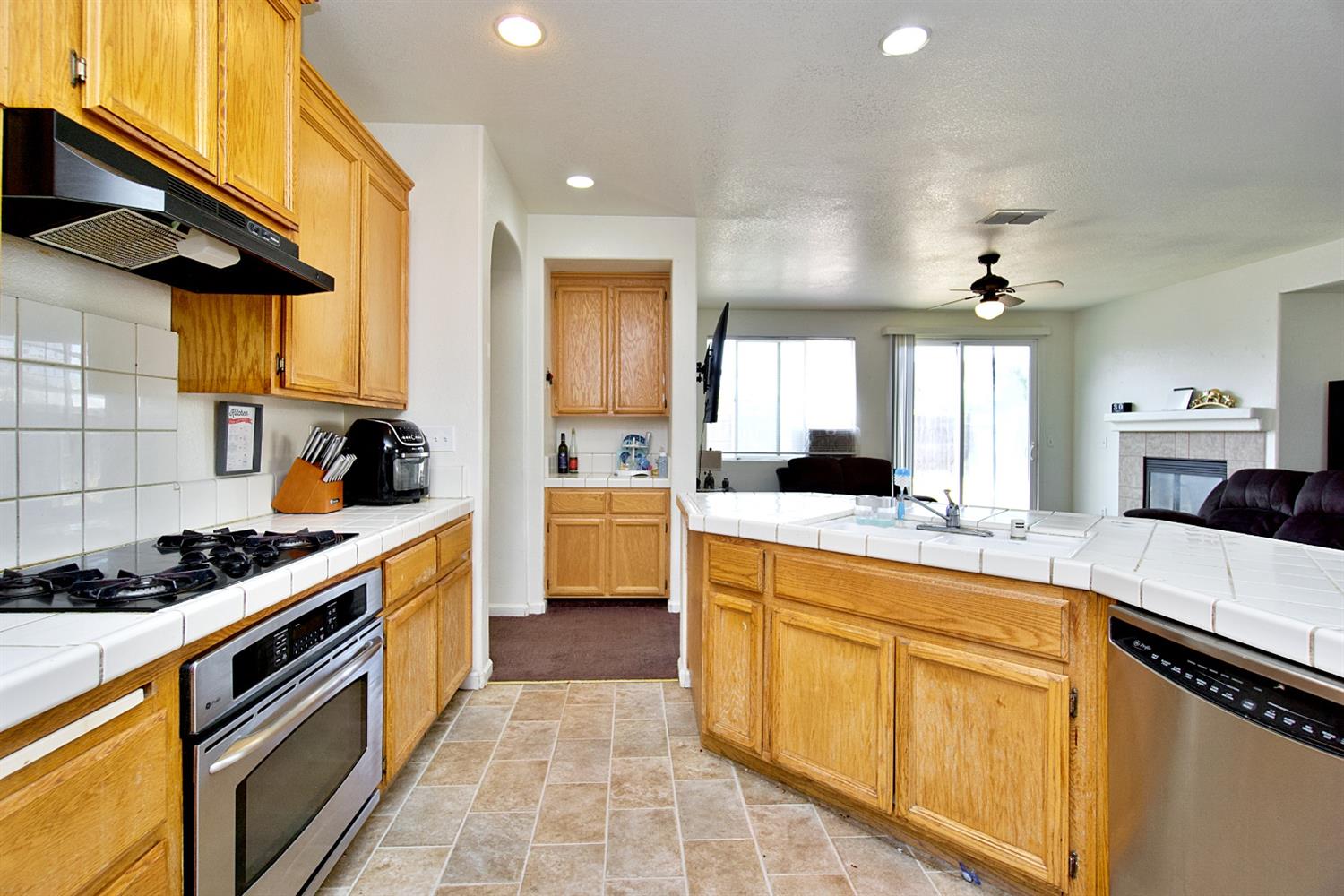 1022 San Ramon Avenue Madera, CA 93637 - Photo 13 of 27 Gallery Image 13