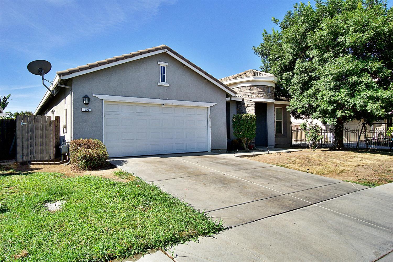 1022 San Ramon Avenue Madera, CA 93637 - Photo 3 of 27 Gallery Image 3