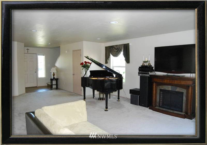 300 Kirkland Place Southeast Renton, WA 98056 - Photo 4 of 13 Gallery Image 4