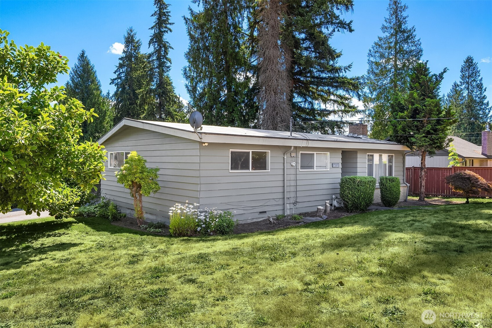16727 1st Avenue Southeast Bothell, WA 98012 - Photo 3 of 10 Gallery Image 3