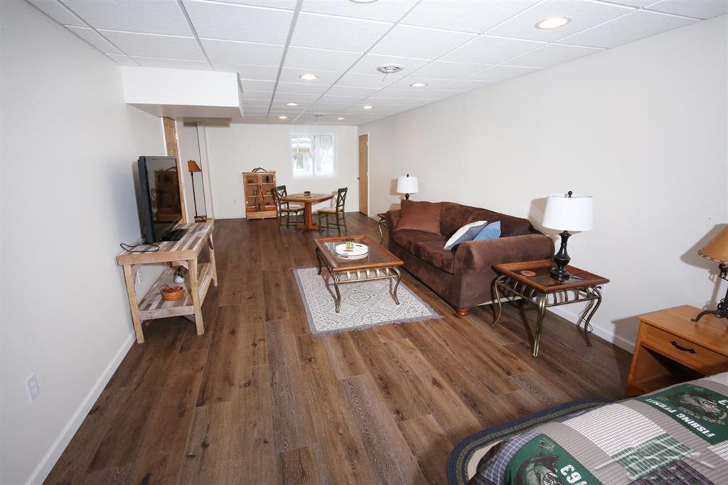 747 East Monroe Road Midland, MI 48642 - Photo 25 of 34 50004501-24.JPG