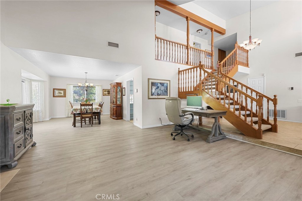 1657 Southport Drive Riverside, CA 92506 - Photo 9 of 41