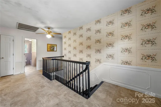wooden floor in a empty room