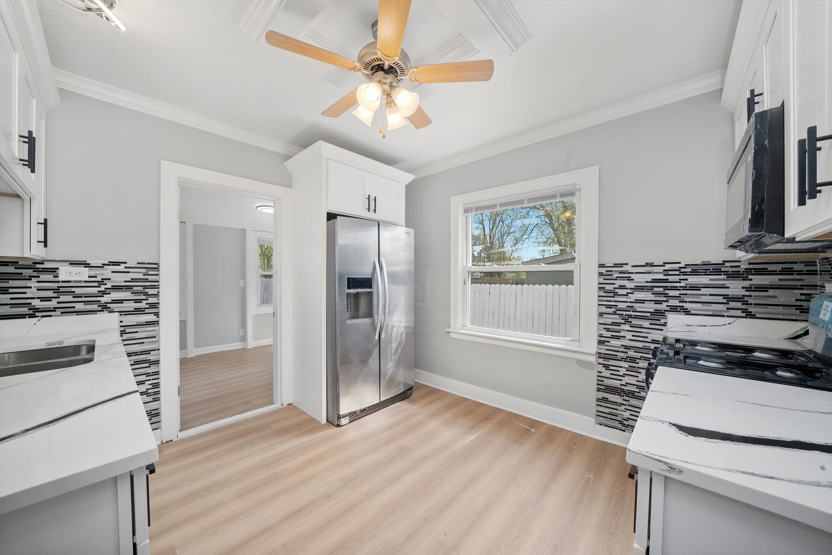 500 Engle Street Dolton, IL 60419 - Photo 9 of 29