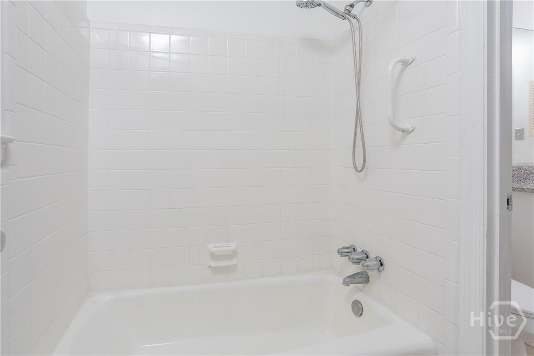 5 Ossabaw Road Savannah, GA 31410 - Photo 16 of 19