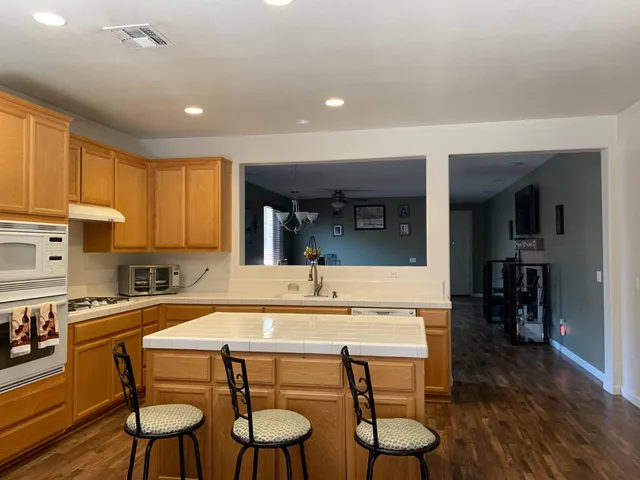 $565,000 | 1626 Topiary Drive, Manteca, CA 95337