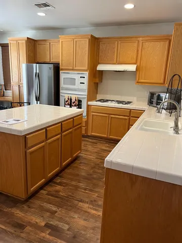 $565,000 | 1626 Topiary Drive, Manteca, CA 95337