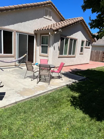 $565,000 | 1626 Topiary Drive, Manteca, CA 95337