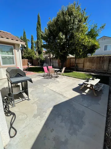 $565,000 | 1626 Topiary Drive, Manteca, CA 95337