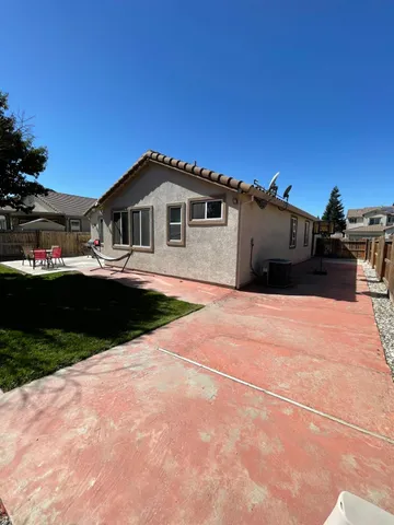 $565,000 | 1626 Topiary Drive, Manteca, CA 95337