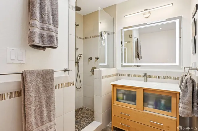 $2,595,000 | 172 Portola Drive, San Francisco, CA 94131