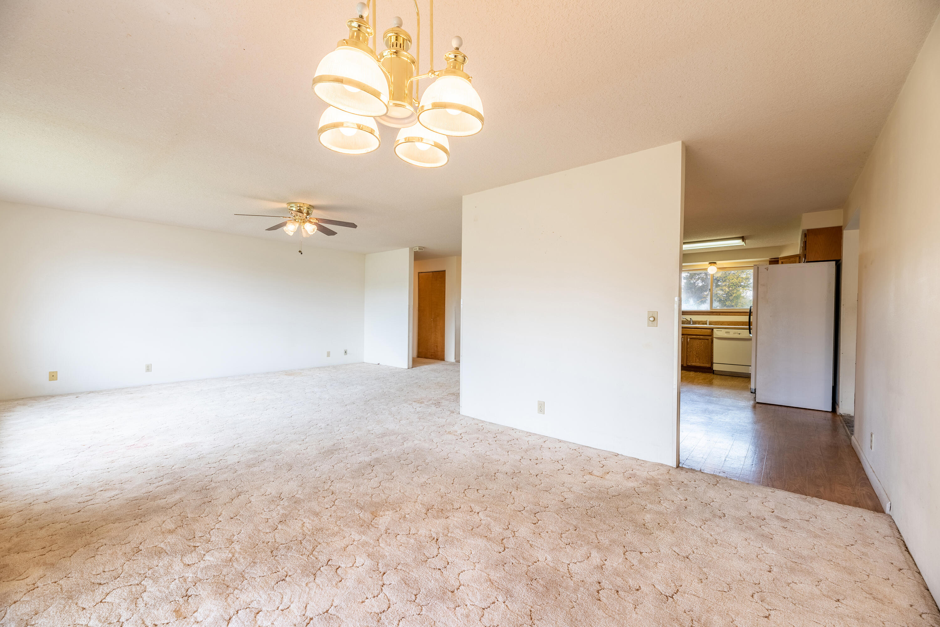591 Martingale Road Prineville, OR 97754 - Photo 9 of 84 591NWMartingale-36