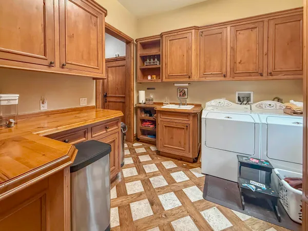 $2,999,000 | 217 Starwood Drive, Mammoth Lakes, CA 93546