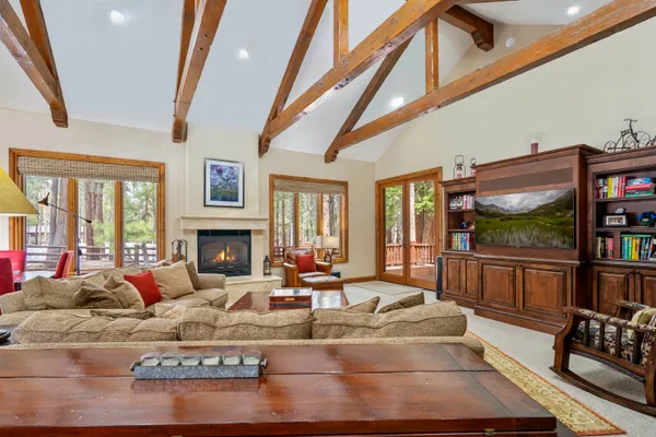 $2,999,000 | 217 Starwood Drive, Mammoth Lakes, CA 93546