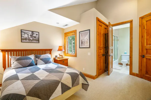 $2,999,000 | 217 Starwood Drive, Mammoth Lakes, CA 93546