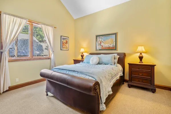 $2,999,000 | 217 Starwood Drive, Mammoth Lakes, CA 93546