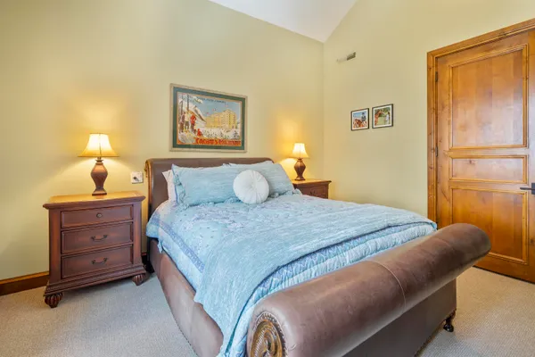 $2,999,000 | 217 Starwood Drive, Mammoth Lakes, CA 93546