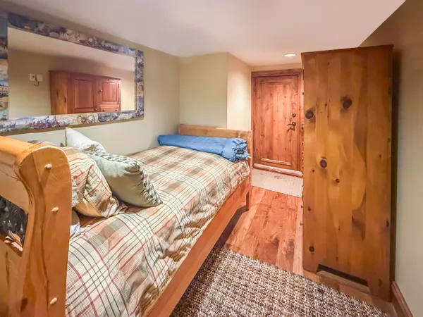 $2,999,000 | 217 Starwood Drive, Mammoth Lakes, CA 93546