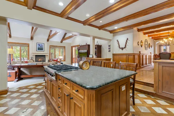 $2,999,000 | 217 Starwood Drive, Mammoth Lakes, CA 93546