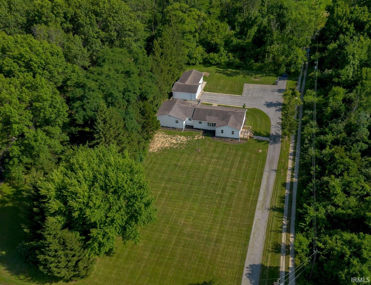 2010 East Bocock Road Marion, IN 46952 - Photo 2 of 32 Gallery Image 2