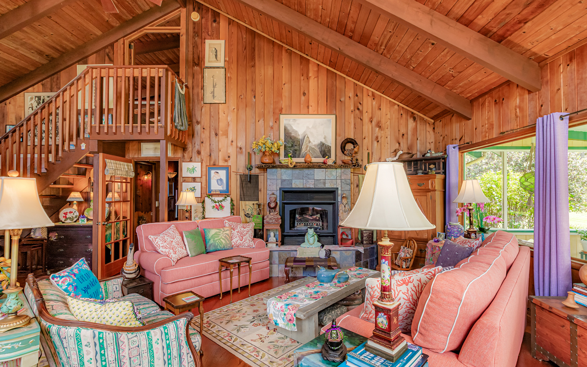 99-1798 Painiu Loop Volcano, HI 96785 - Photo 17 of 29 a outdoor space with patio furniture
