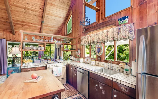 $739,000 | 99-1798 Painiu Loop, Volcano, HI 96785