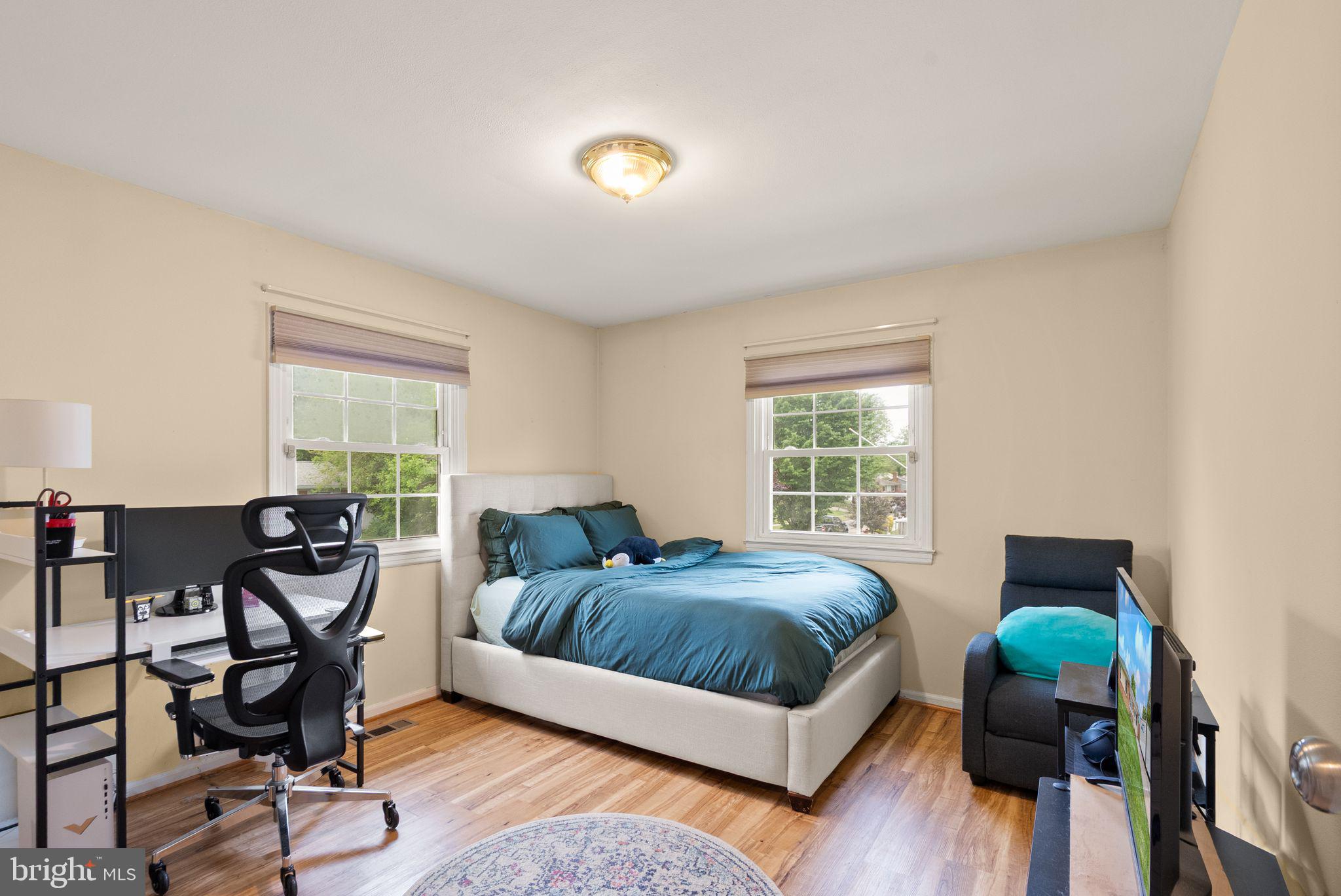 514 West Nettle Tree Road Sterling, VA 20164 - Photo 31 of 49 Bedroom 2