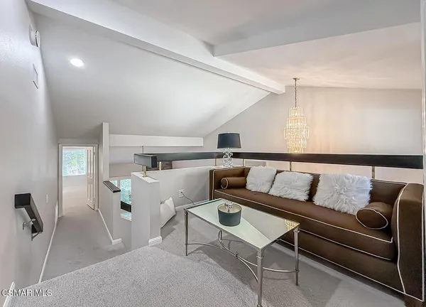 $989,950 | 4695 Club View Drive, Westlake Village, CA 91362