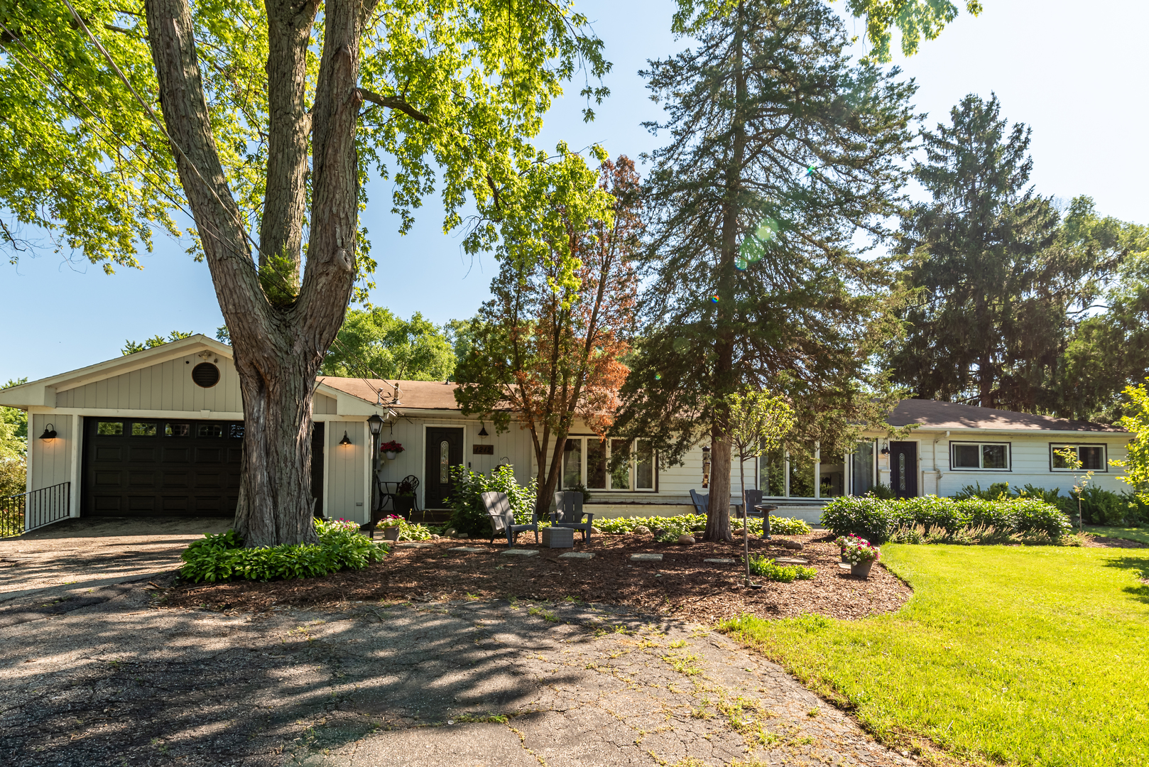 1212 Algonquin Road Fox River Grove, IL 60021 - Photo 2 of 19