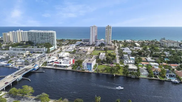 $1,695 | 105 South Riverside Drive, Unit 204, Pompano Beach, FL 33062