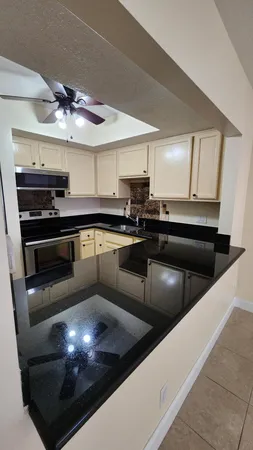 $1,695 | 105 South Riverside Drive, Unit 204, Pompano Beach, FL 33062