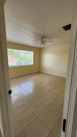 $1,695 | 105 South Riverside Drive, Unit 204, Pompano Beach, FL 33062