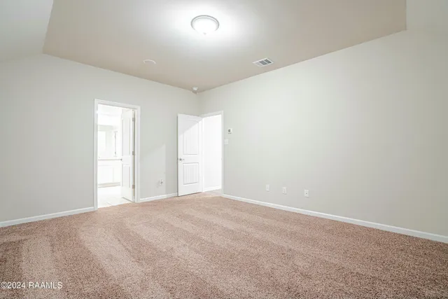 $1,900 | 101 Acadian Lk Drive, Duson, LA 70529