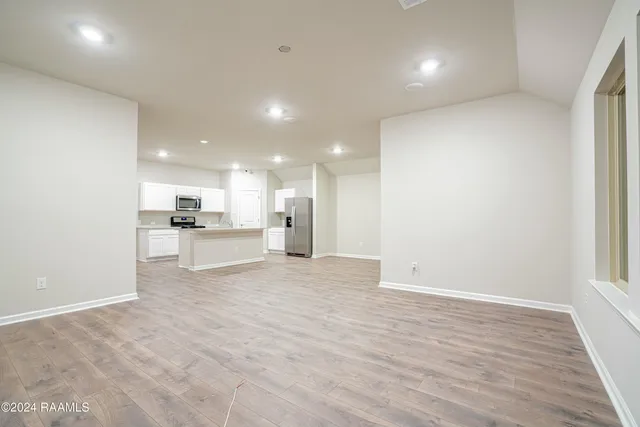 $1,900 | 101 Acadian Lk Drive, Duson, LA 70529