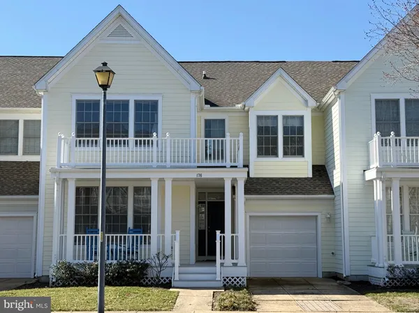 a view of a house with entrance