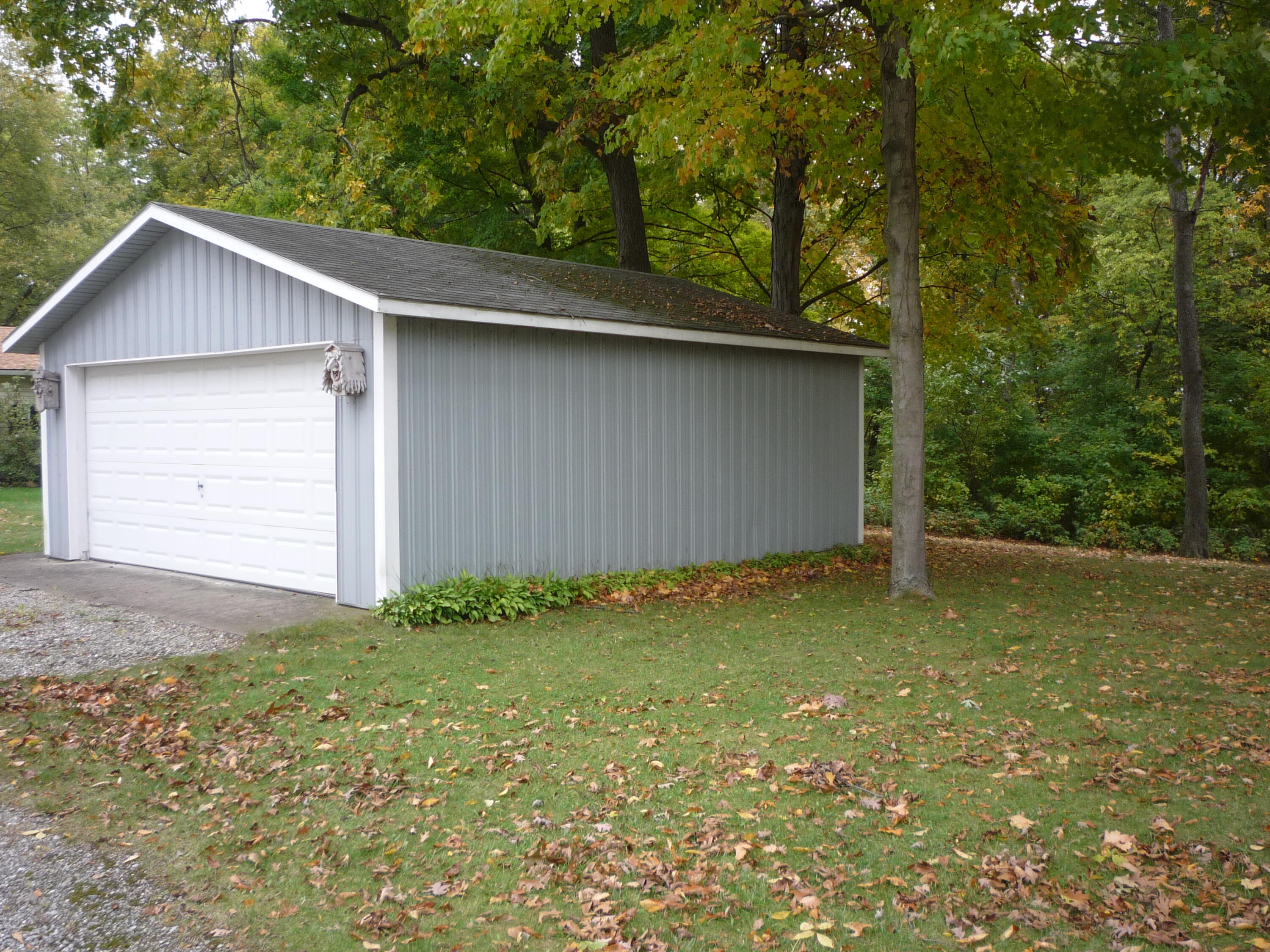 828 Shawnee Beach Road Bronson, MI 49028 - Photo 25 of 54 P1080403
